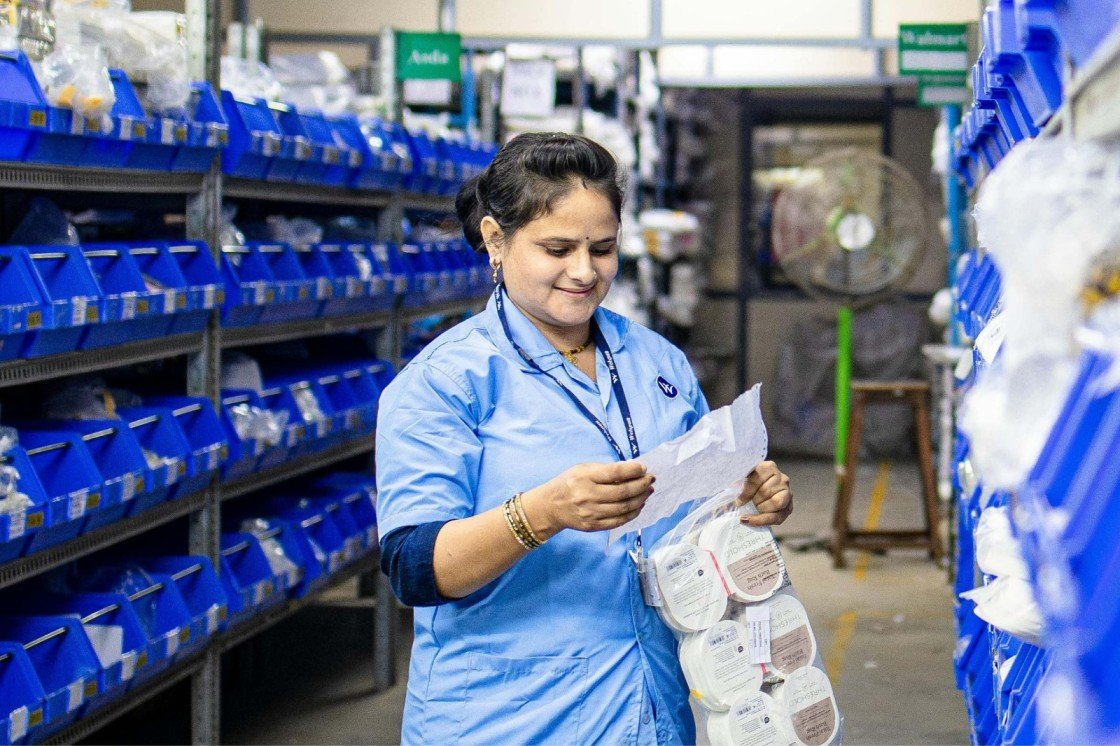 You are currently viewing How to Extend the Service Life of Electrical Connectors in Railway Applications